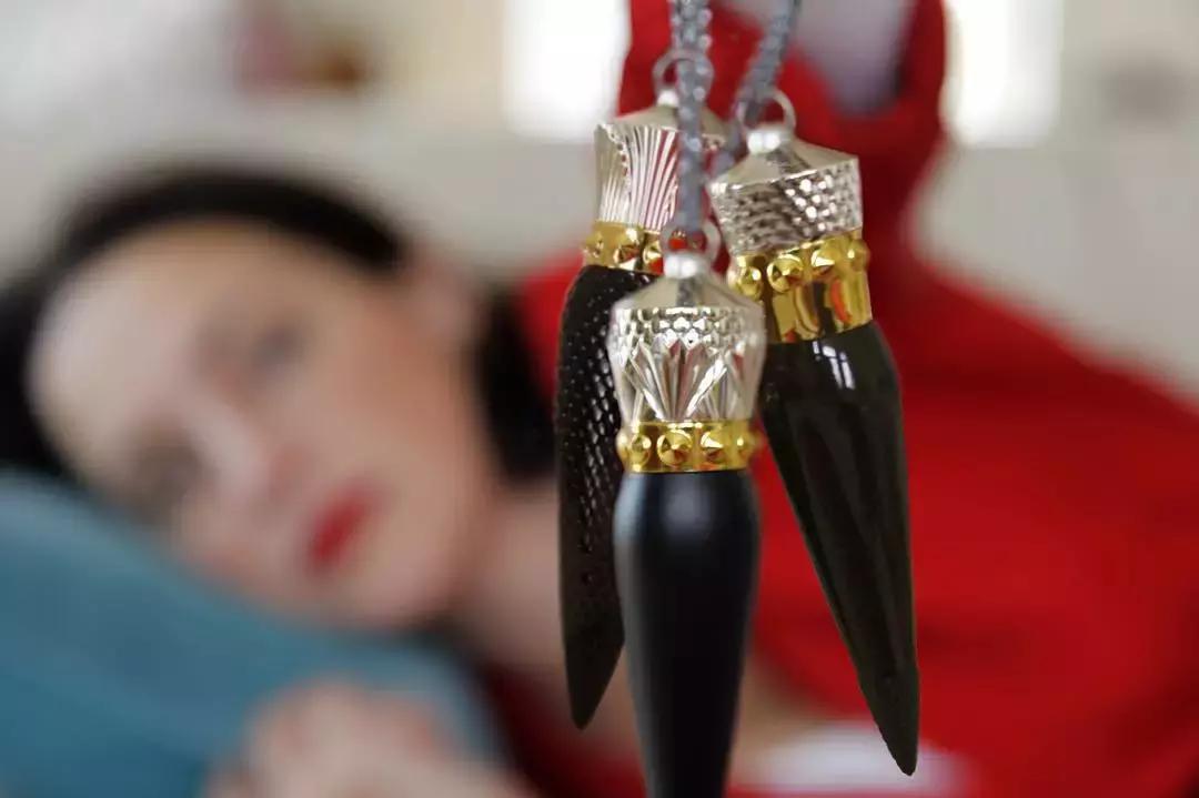 唇膏可以带几支,千万不要买的几支大牌唇膏