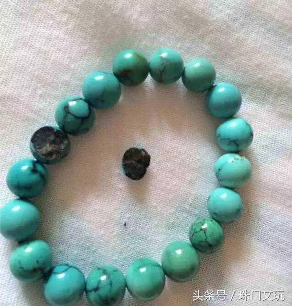 绿松碰水后有什么变化,黄金和绿松接触绿松变黑怎么回事