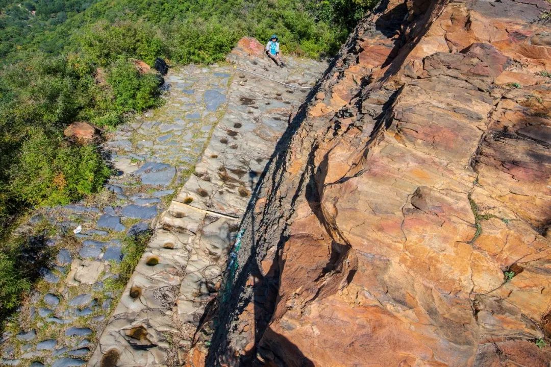 京西古道上的科学擂台：是蹄窝，还是壶穴？|争鸣