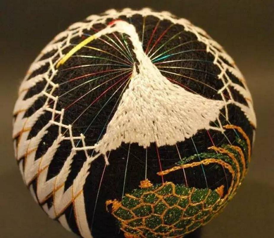 美轮美奂手鞠球制作经典教程,手鞠球制作装饰