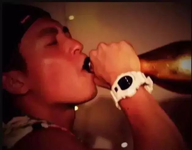 陈冠希为什么只戴卡西欧,陈冠希戴的是卡西欧哪一款