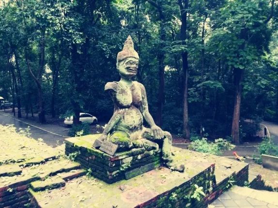 君行体验官专栏丨他在佛之国度，邂逅了一场浪漫