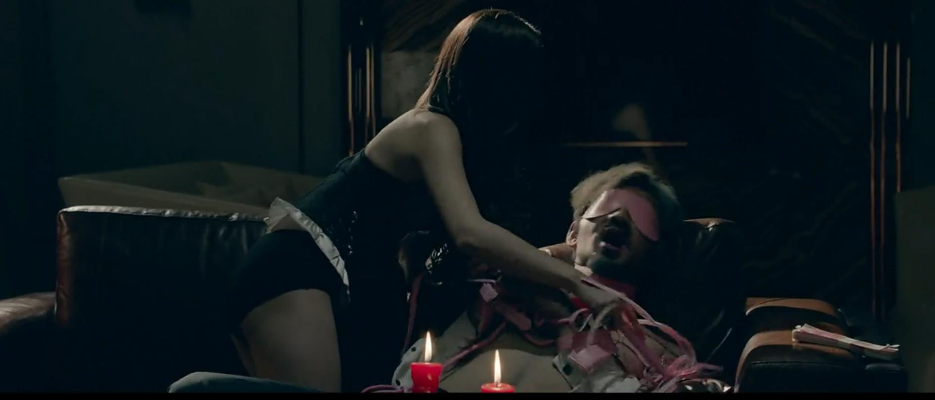 借脸|时来运转，是什么让纯洁女孩走向难以自制的深渊？