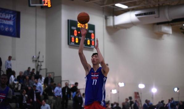 周琦太瘦进了NBA也白费？你这样想真是太年轻！