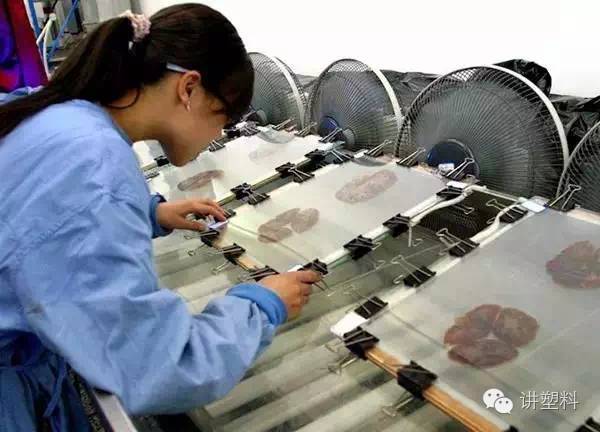 这家塑化公司靠发“死人财”也可以很酷？