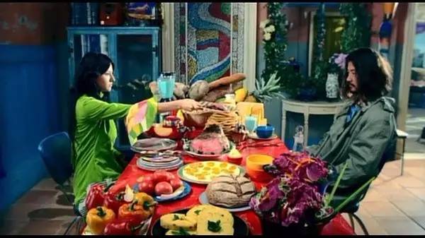 视觉盛宴体验爱丽丝梦游仙境,爱丽丝梦游仙境一个美丽的画面