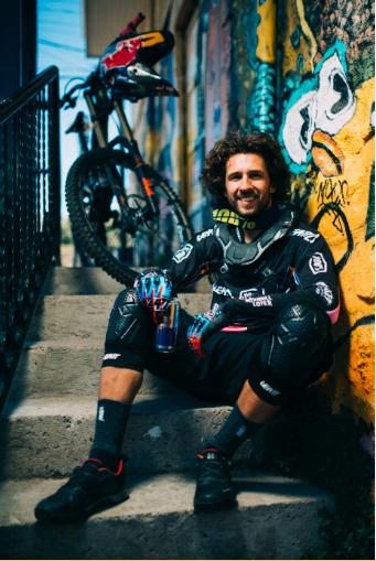 法比奥城市速降原声视频,法比奥城市速降视频