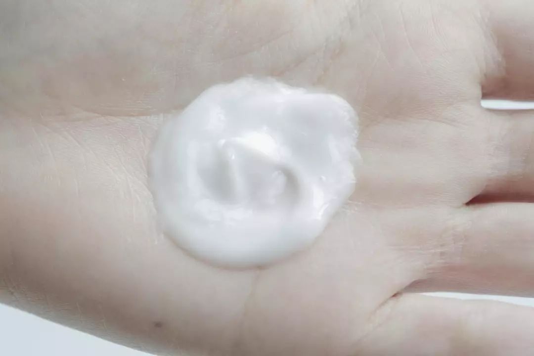 头皮屑多出油用什么牌子的洗发水,头油头皮屑掉发用什么洗发水