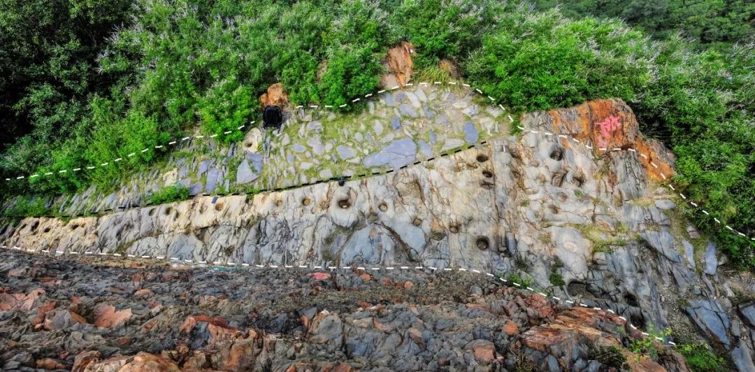 京西古道上的科学擂台：是蹄窝，还是壶穴？|争鸣