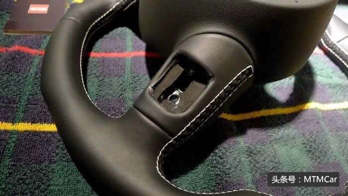 奥迪a3改装方向盘拆装,奥迪a3改装方向盘翻毛皮