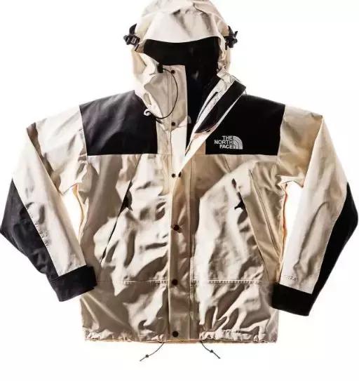 优衣库最值得买的3款白色t恤,优衣库必入手的单品