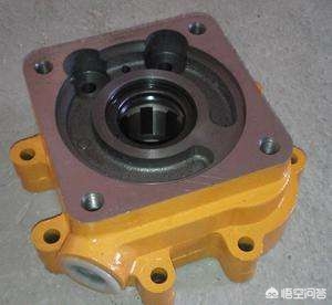 装载机冷车没方向了怎么办,装载机刚启动就不走车什么原因