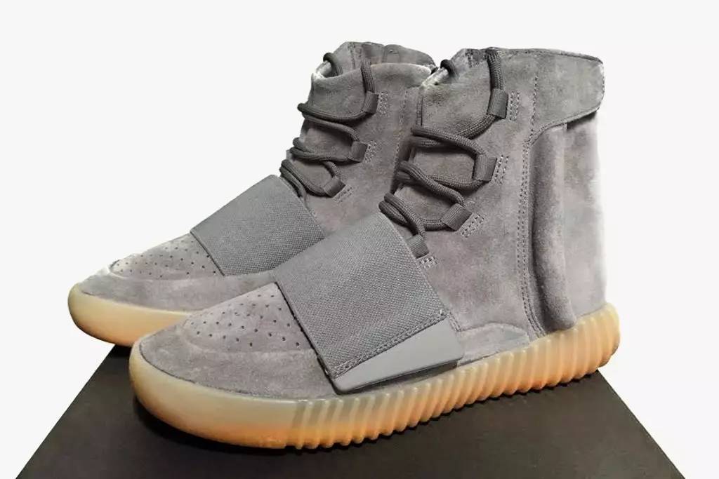 球鞋的夜光底,adidasyeezyboost750gum