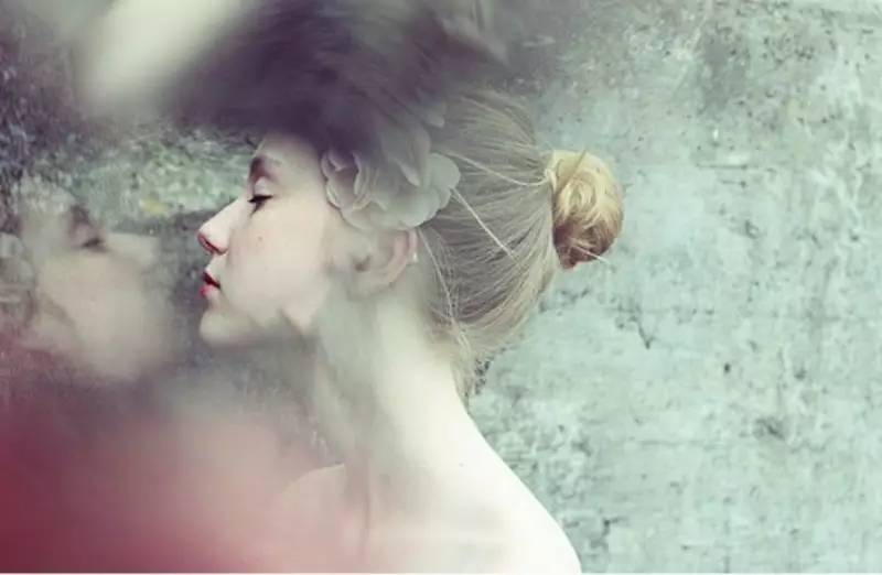 每个人都有一场爱恋朗读,每一个人都有一段刻骨铭心的爱恋