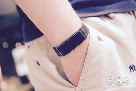 荣耀畅玩a1手环怎么用,荣耀畅玩手环a1使用方法