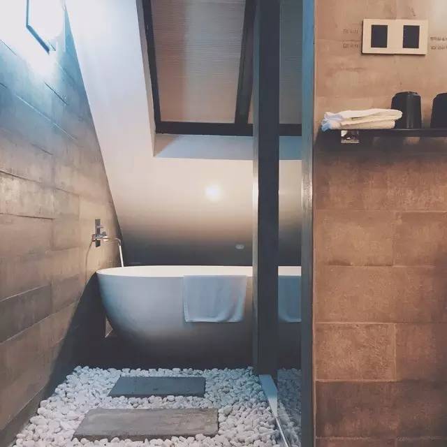 西湖边住宿民宿复式推荐,西湖边民宿四十元一天