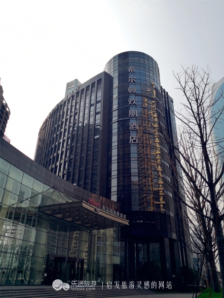 做一家有品质有温度的酒店,轻奢酒店大堂办公