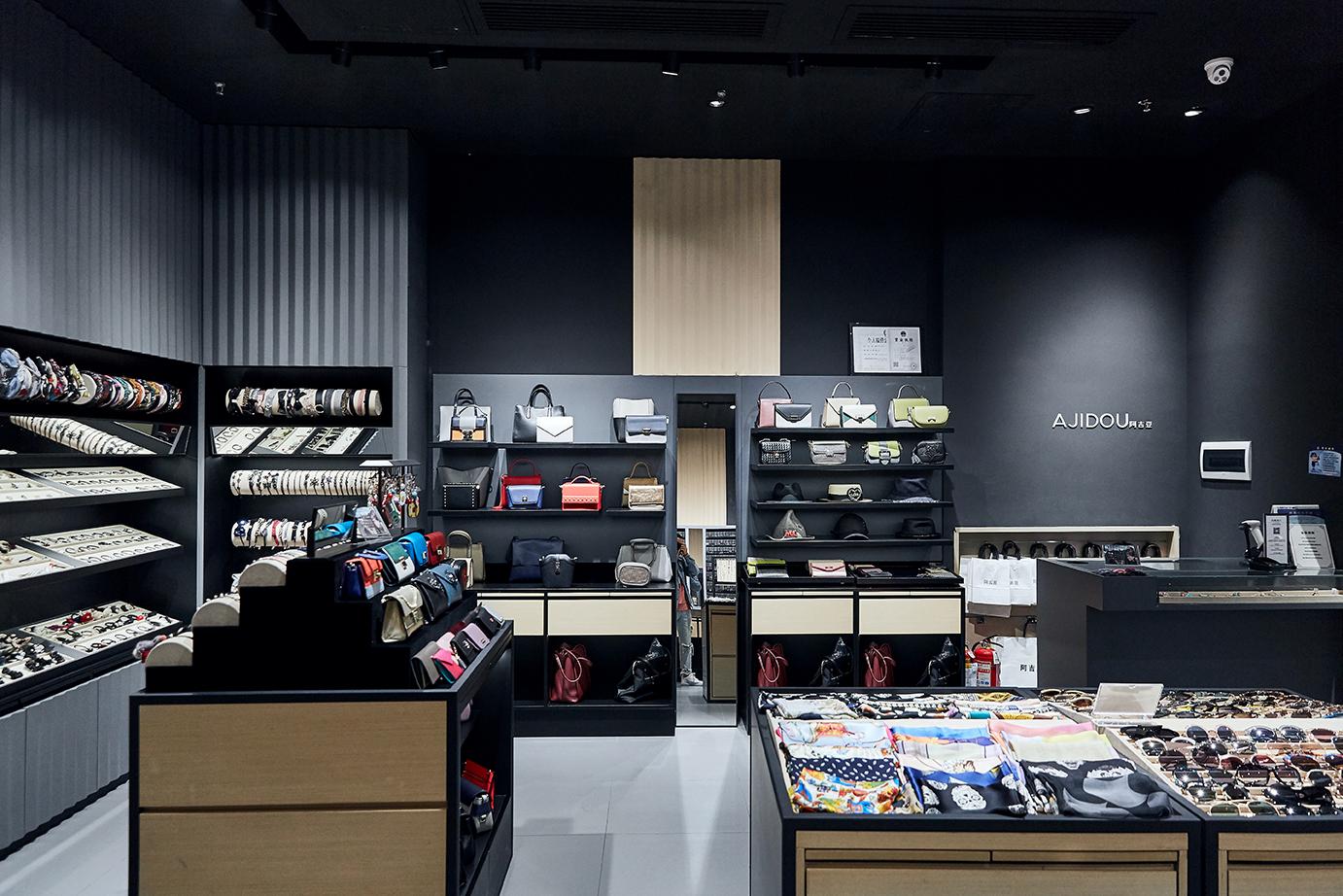 AJIDOU阿吉豆携手迪士尼，共赴上海时装周闪耀派对