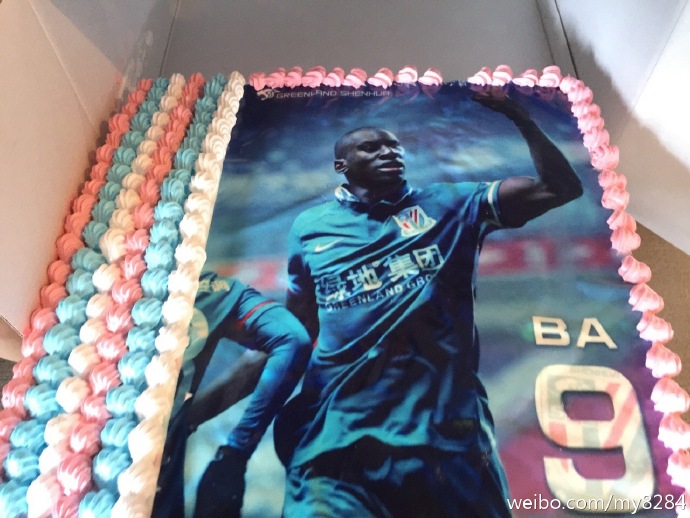 李帅和郜林,李帅拥抱郜林