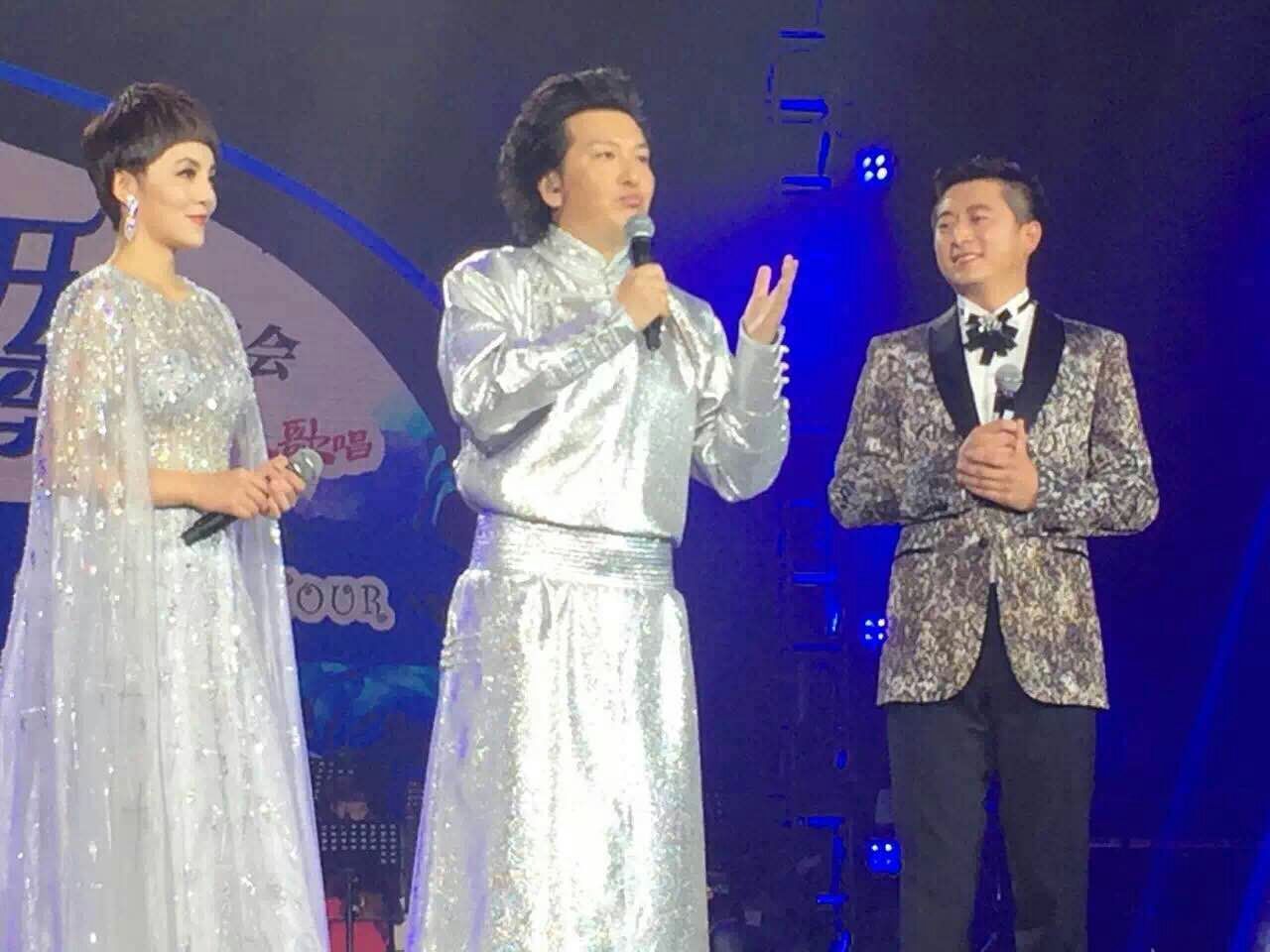 乌兰图雅王丽达演唱会40首连唱,乌兰图雅套马杆2020群星演唱会