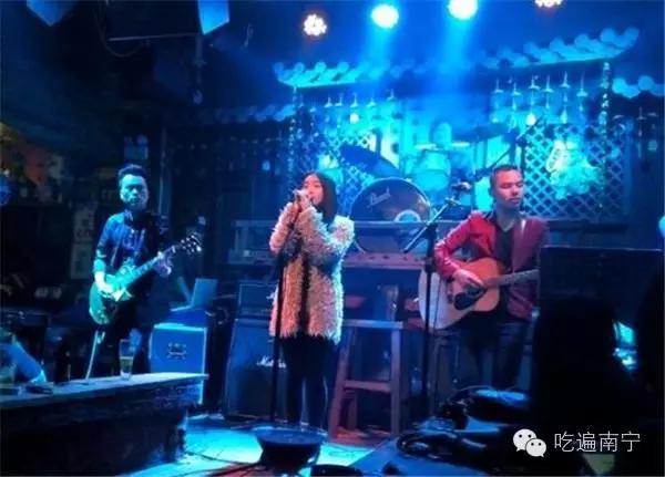 江北区可以看球的夜宵店,哈尔滨江北看球地方