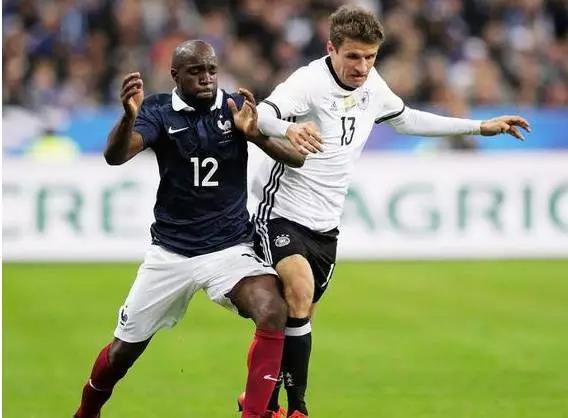 两大巨星悲情离开欧洲杯,盘点欧洲杯已经告别的巨星