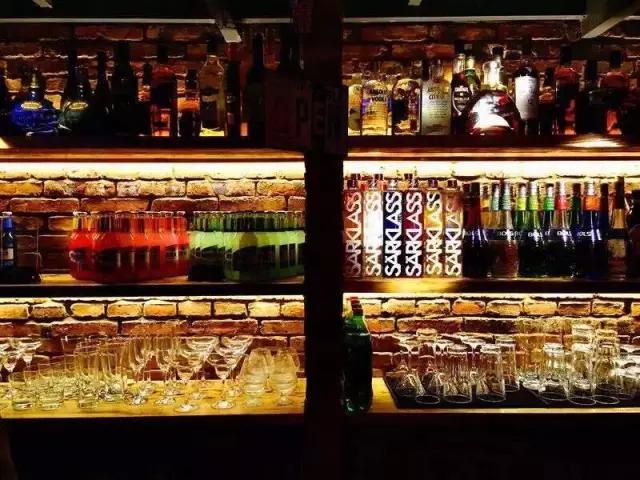 昆明酒吧嗨爆全场,昆明嗨到爆的酒吧