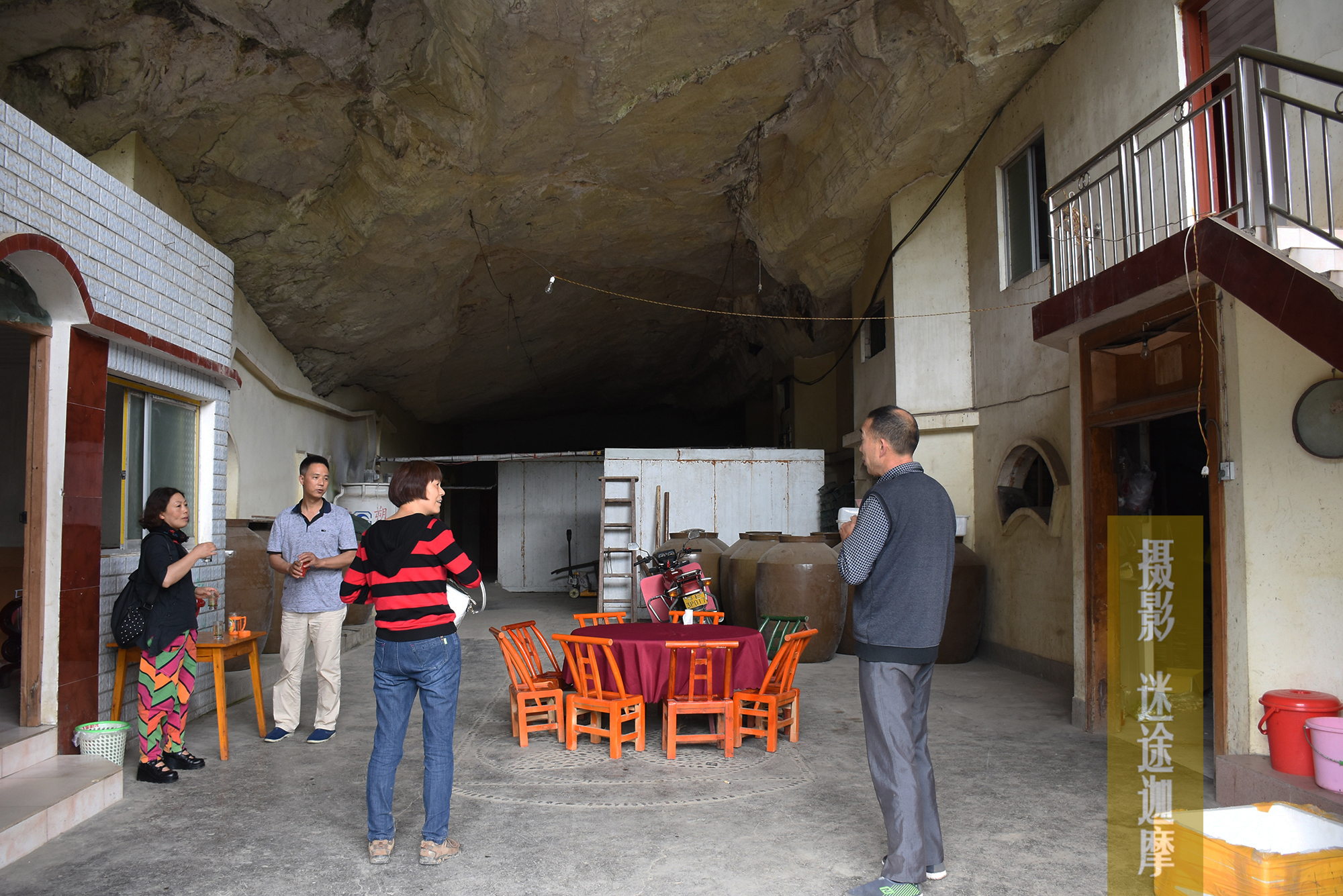 宜昌长阳古洞,宜昌长阳绝壁古洞古城堡