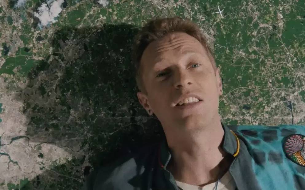 天了噜,他们的新MV这么会玩,原来玩摇滚的脑洞也很大