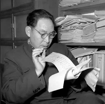 小二黑结婚赵树理故事梗概,赵树理小二黑结婚背景音乐