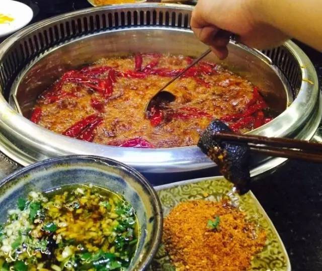 成都麓湖生态城美食街,成都有哪些大学城美食街