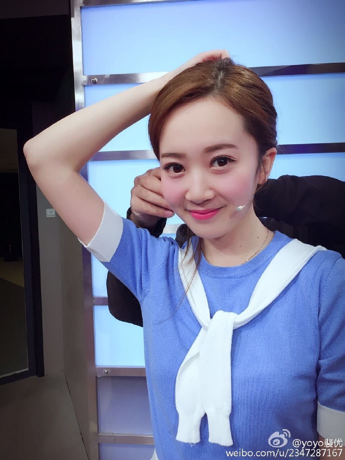 腾讯体育足球女主播裴优,腾讯体育美女主持裴优