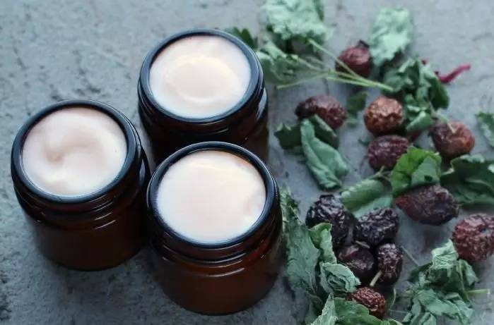 夏季好用的清爽面霜 (适合夏季的清爽面霜)