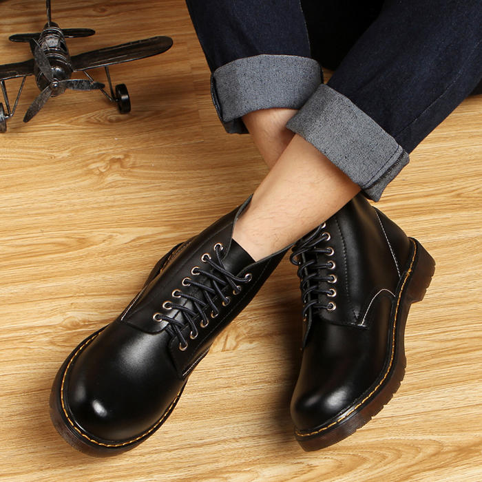 想成为型男需要什么东西,休闲又不失时尚的一款马丁靴