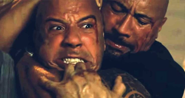 速度与激情9上天空片段真实测试,速度与激情9打斗视频