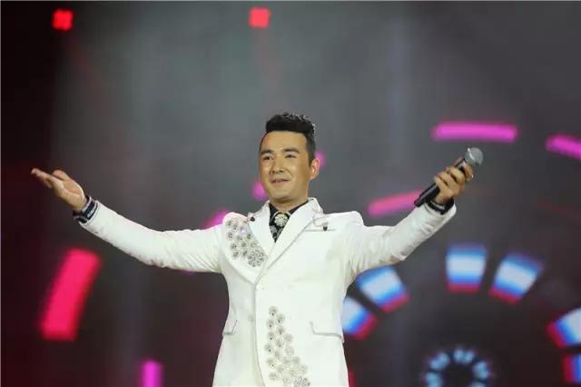 乌兰图雅王丽达演唱会40首连唱,乌兰图雅套马杆2020群星演唱会