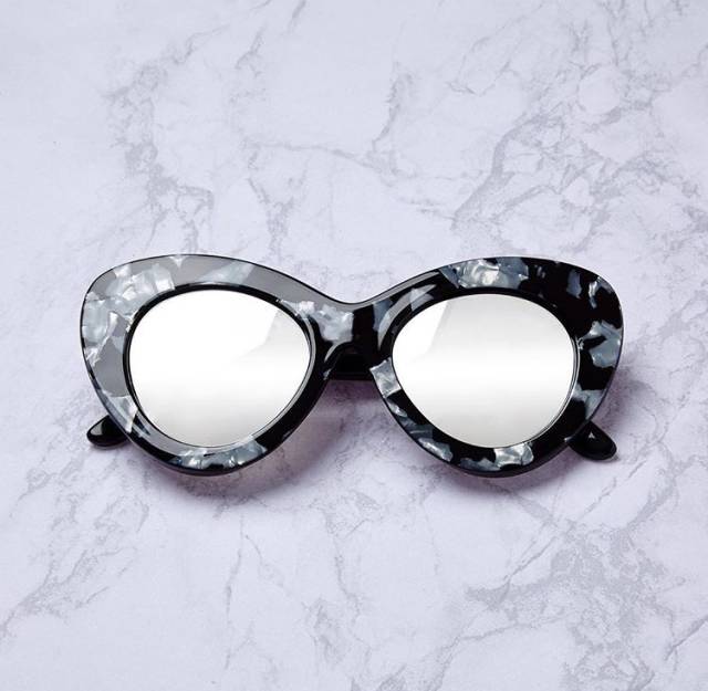 造吗？你和爱豆的距离，只差一副太阳镜~