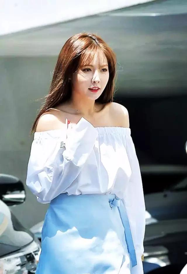 刘雯高圆圆女神都钟爱纯色连衣裙,高圆圆马思纯