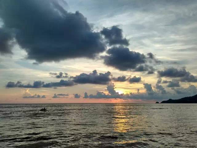 带上小蚁运动相机游泰国（二）普吉岛的沙滩美食和人妖