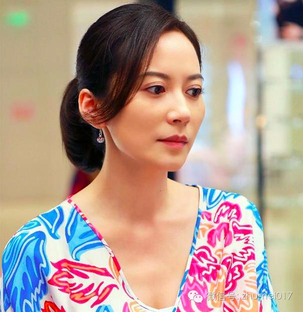 脸上部分凹陷,年龄增长脸颊凹陷