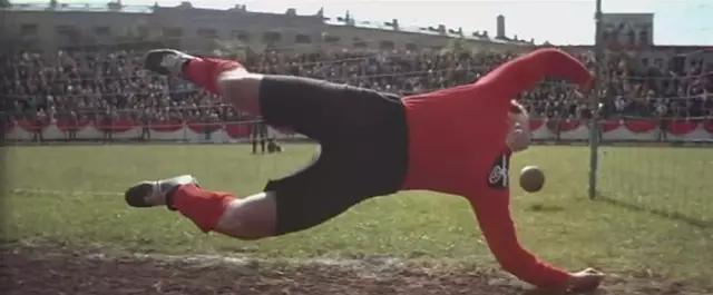 贝利的球赛精彩瞬间,球王贝利原来战绩