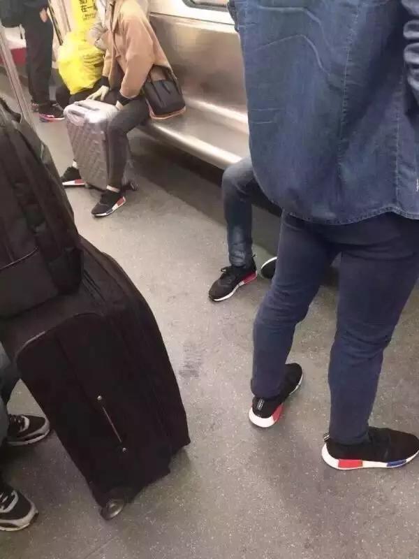 武汉人注意！这些运动折扣店卖的阿迪、NB都是大写加粗的假货