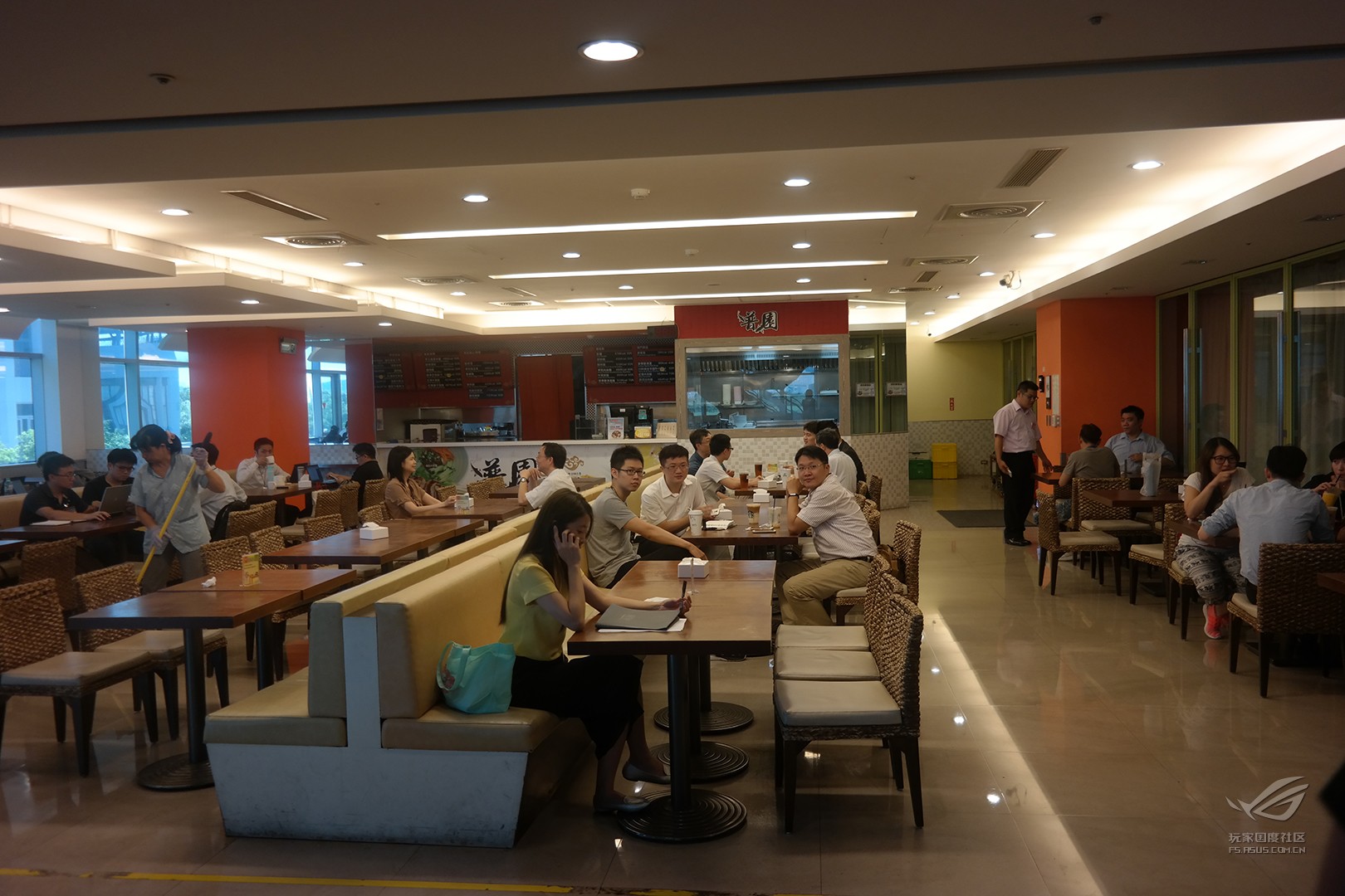 rog败家国度外设,rog败家之眼华硕主机