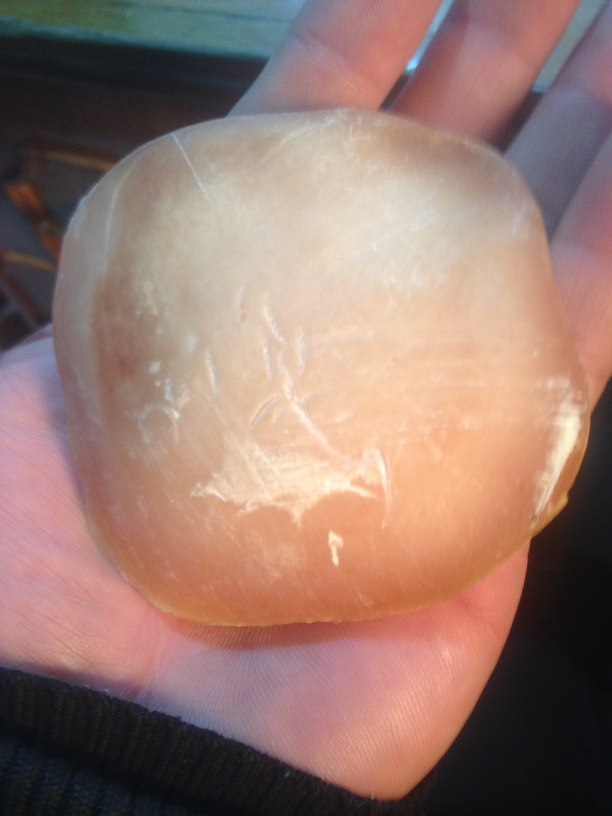 小孩半夜老是哭闹辟邪的办法,老人给我们准备的辟邪神器