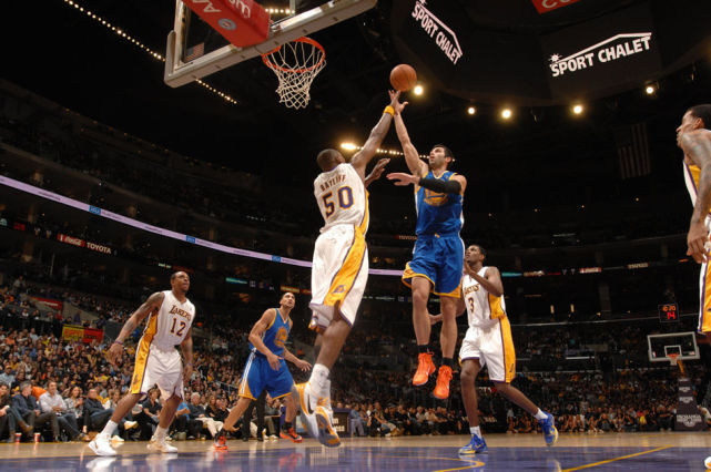 实况直播大脑洞！假如换成同年龄科比，骑士打勇士会是怎样！