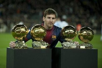 鎴戜笌瓒崇悆缁撶紭,鎴戜笌瓒崇悆缁撶紭缁樼敾