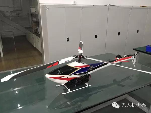 北京飞手张丰:第一次飞25B直升机时双手发抖,附赠新手指南