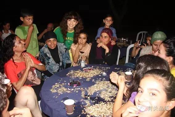 欧洲杯中场|各国粉丝在吃啥？