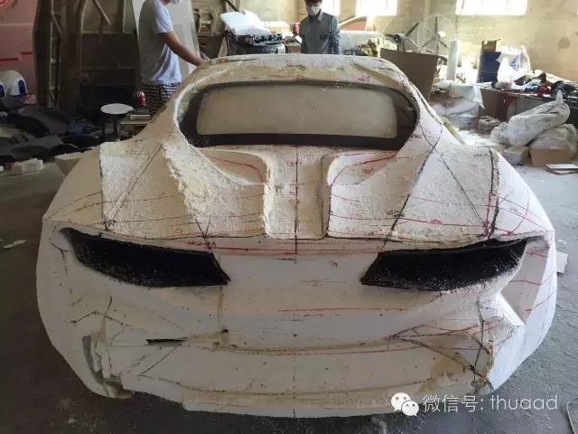 5名本科生，每天只睡6小时，1辆电动轿跑真车，惊艳全场