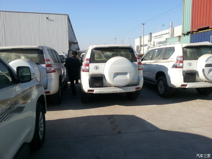 普拉多4000和兰德酷路泽4000油耗,lc250普拉多2.4t百公里油耗